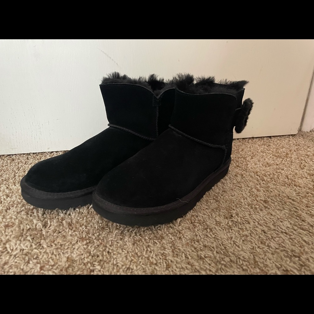 Short black UGGS! NEVER WORN